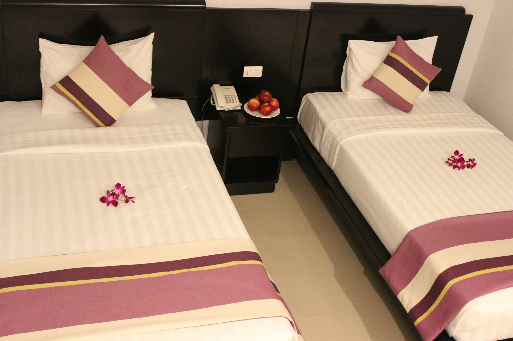 Lavender Hotel Thành Pho Ho Chí Minh Esterno foto